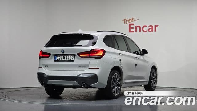 BMW X1 2022 — фото 2 из 20