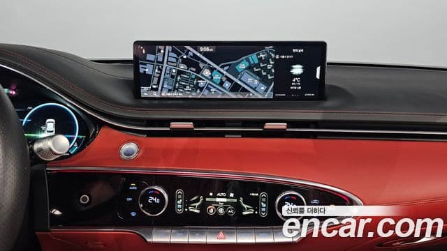 Genesis GV70 2022 — Şəkil 14/20