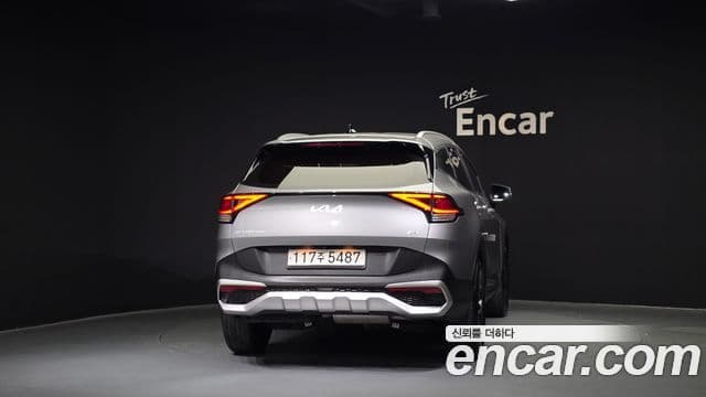 Kia Sportage 2022 — ფოტო 4/20