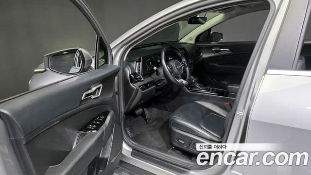 Kia Sportage 2022 — фото 10 из 20