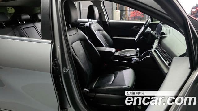 Kia Sportage 2022 — фото 12 из 20