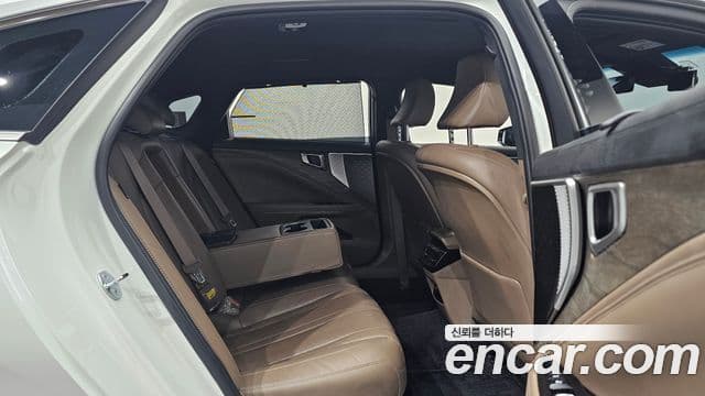 Kia K8 2023 — фото 12 из 20