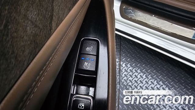 Kia K8 2023 — Şəkil 19/20