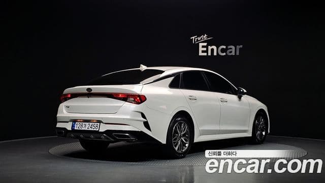 Kia K5 2020 — ფოტო 2/20