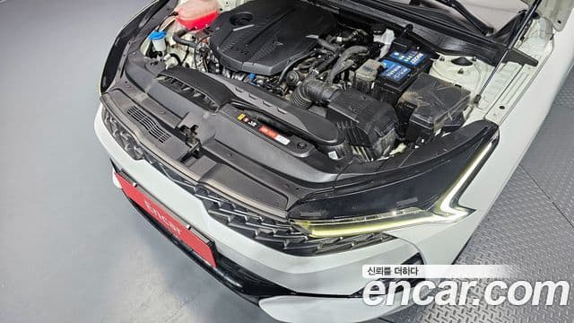 Kia K5 2020 — ფოტო 6/20
