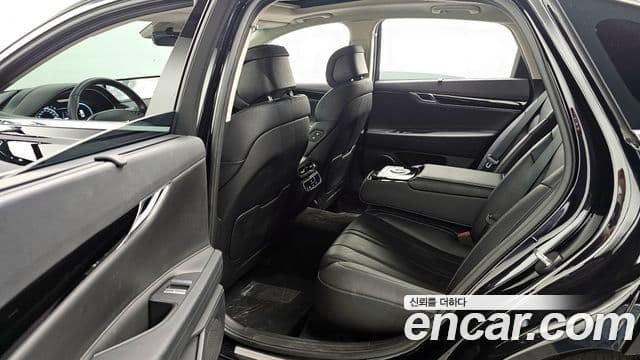 Genesis Electrified G80 2022 — Şəkil 11/20