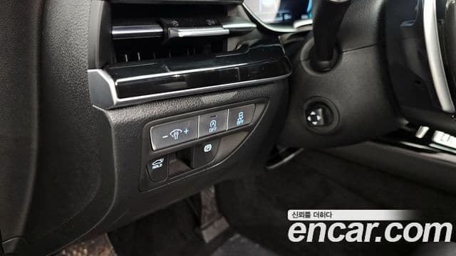 Genesis Electrified G80 2022 — Şəkil 15/20