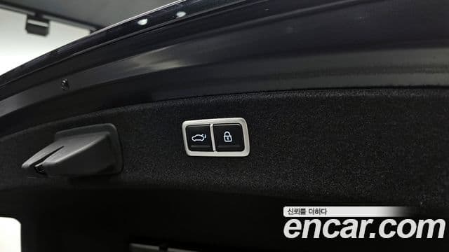 Genesis Electrified G80 2022 — Şəkil 19/20