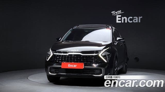Kia Sportage 2023 — ფოტო 3/20