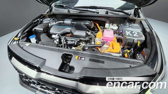 Kia Sportage 2023 — ფოტო 6/20
