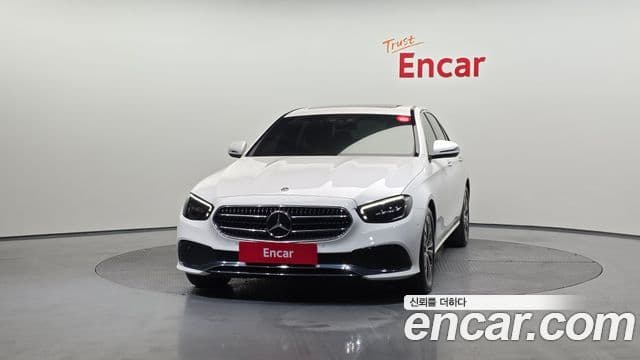 Mercedes-Benz E-Class 2021 — ფოტო 3/20