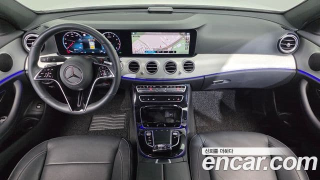 Mercedes-Benz E-Class 2021 — ფოტო 7/20