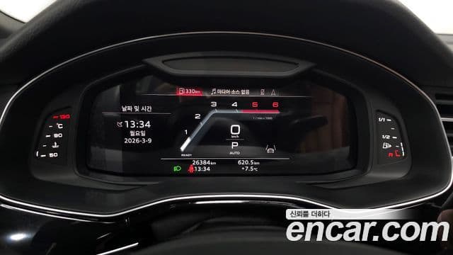 Audi Q7 2023 — ფოტო 8/20