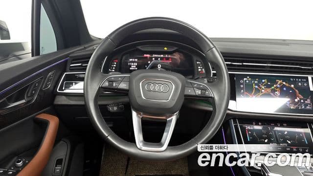 Audi Q7 2023 — ფოტო 13/20