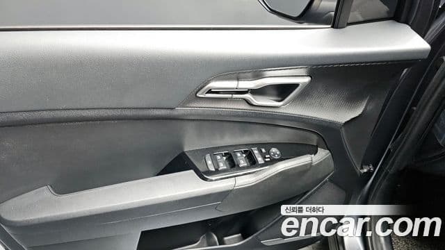Kia Sportage 2022 — Şəkil 17/20