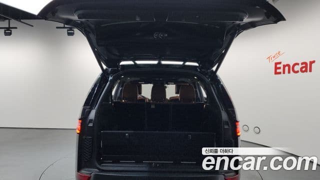 Land Rover Discovery 5 2019 — Şəkil 20/20