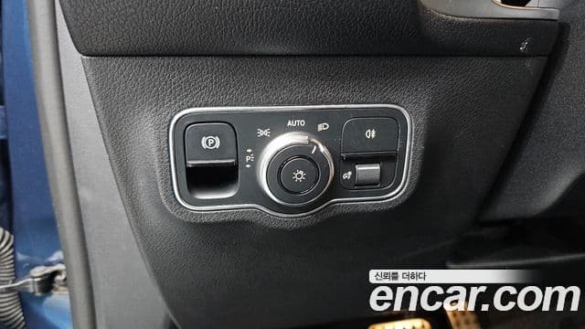 Mercedes-Benz GLB-Class 2023 — ფოტო 3/20