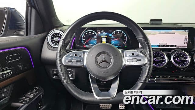 Mercedes-Benz GLB-Class 2023 — ფოტო 6/20