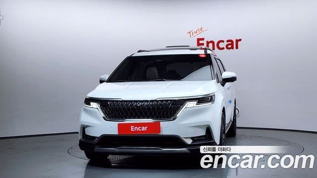 Kia Carnival 2021 — Фото 3/20