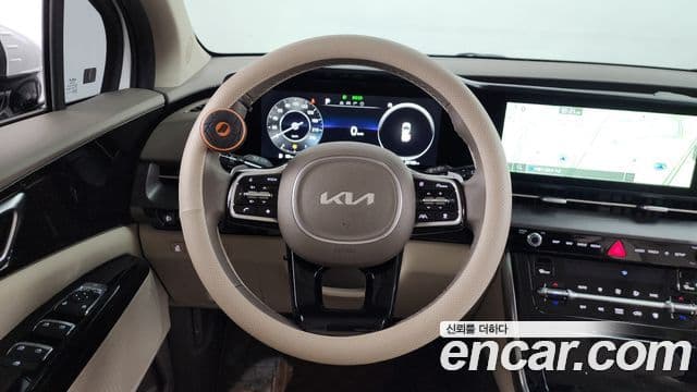 Kia Carnival 2021 — Фото 13/20