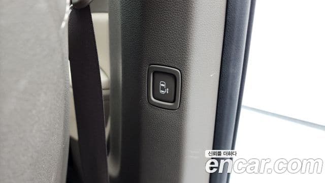 Kia Carnival 2021 — Фото 17/20
