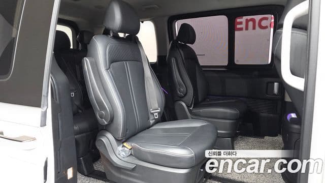Hyundai Staria 2021 — Фото 12/20