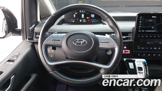 Hyundai Staria 2021 — Фото 13/20
