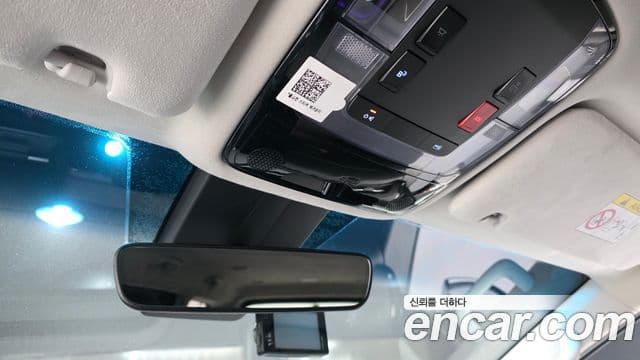 Hyundai Staria 2021 — Фото 17/20