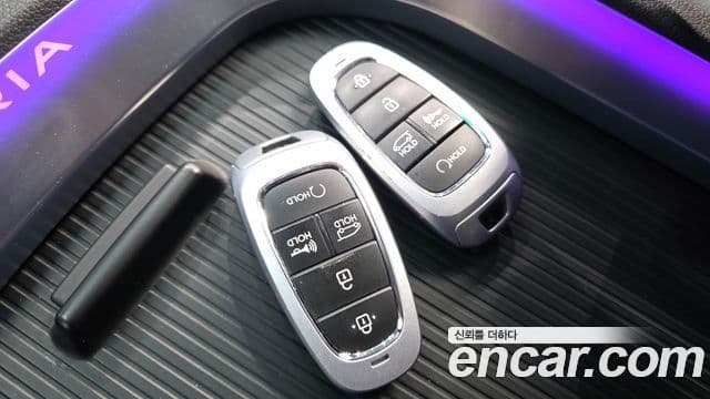 Hyundai Staria 2021 — Фото 18/20