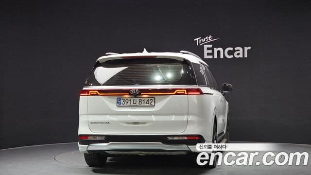 Kia Carnival 2020 — Фото 4/20