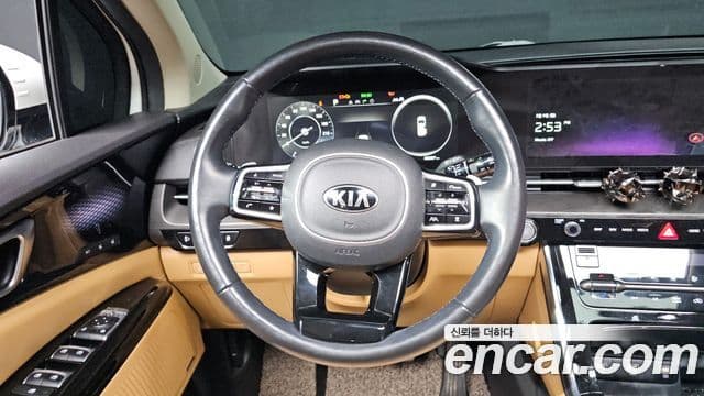 Kia Carnival 2020 — Фото 11/20