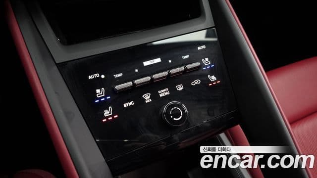 Porsche Macan EV 2025 — Photo 15/20