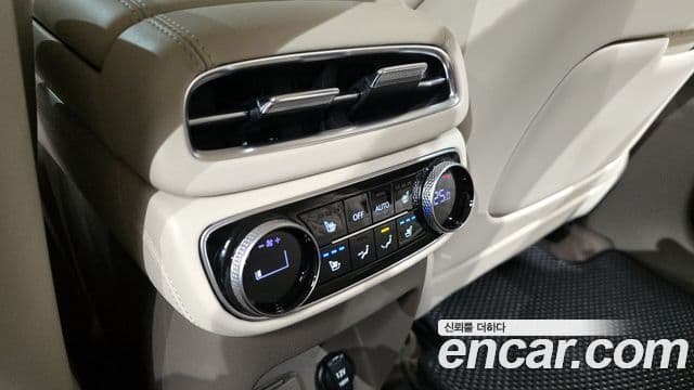 Genesis GV80 2023 — ფოტო 18/20