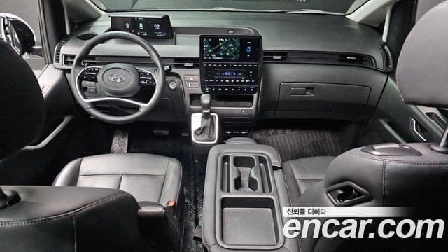 Hyundai Staria 2024 — ფოტო 16/20