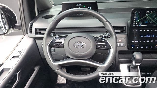 Hyundai Staria 2024 — ფოტო 11/20