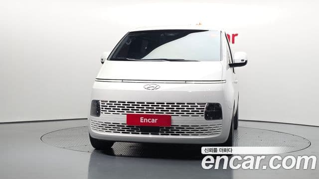 Hyundai Staria 2021 — Фото 3/20