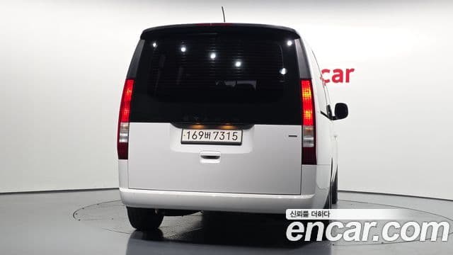 Hyundai Staria 2021 — Фото 4/20