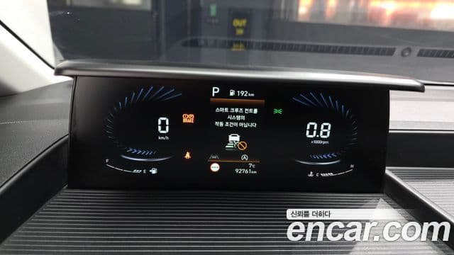 Hyundai Staria 2021 — Фото 8/20