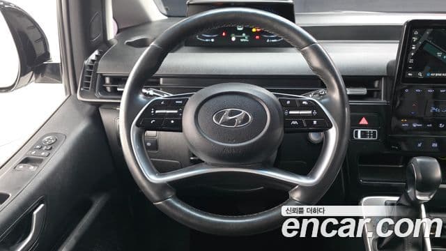 Hyundai Staria 2021 — Фото 13/20