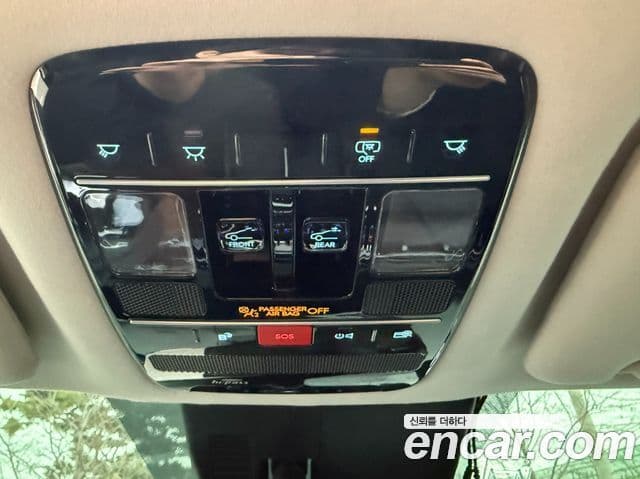 Hyundai Santa Fe 2024 — ფოტო 17/20