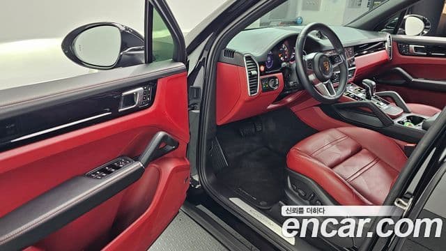 Porsche Cayenne 2023 — Şəkil 10/20