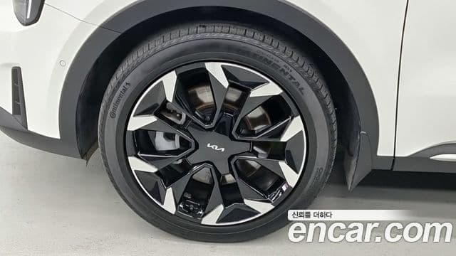 Kia Sorento 2025 — ფოტო 4/18
