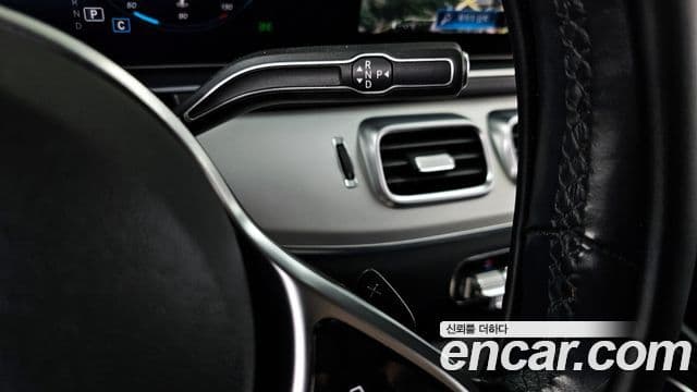 Mercedes-Benz GLE-Class 2019 — Şəkil 9/20