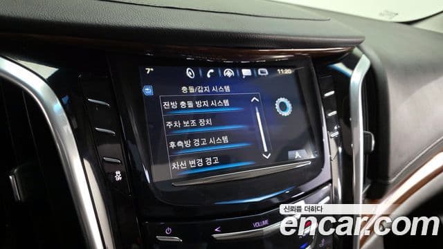 Cadillac Escalade 2018 — Şəkil 16/20