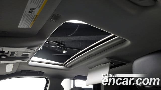 Cadillac Escalade 2018 — Şəkil 18/20