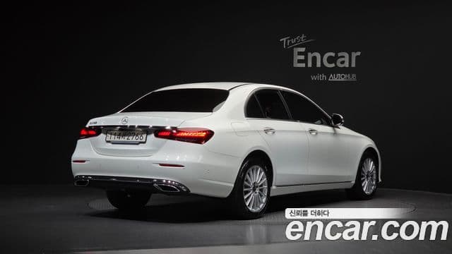 Mercedes-Benz E-Class 2023 — Şəkil 2/20