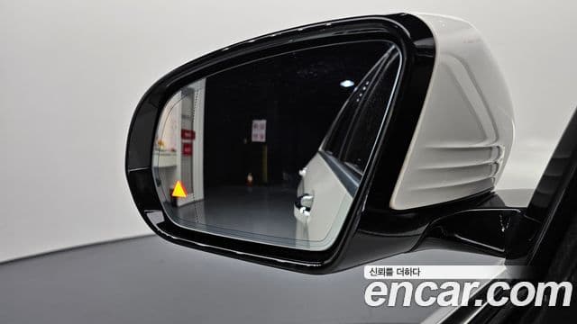 Mercedes-Benz E-Class 2018 — ფოტო 17/20