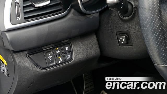 Genesis G70 2018 — Photo 8/20