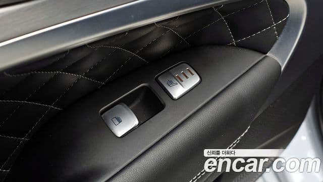 Genesis G70 2018 — Şəkil 17/20