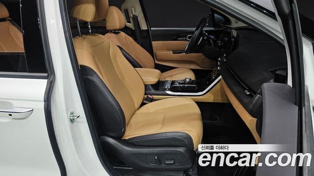 Kia Carnival 2023 — Фото 10/20